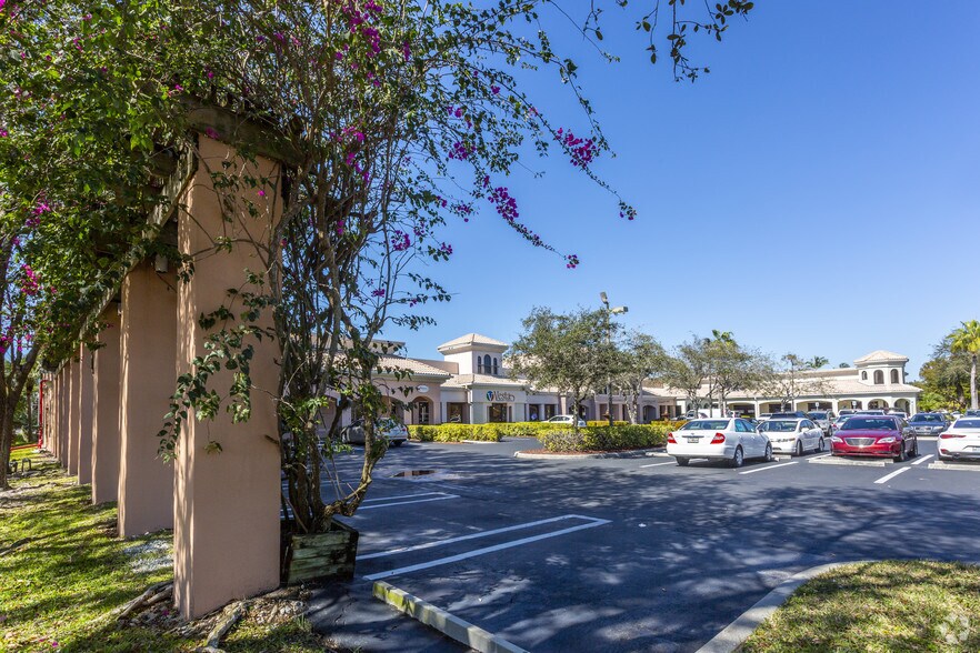 More Photos Of 27180 Bay Landing Dr, Bonita Springs Medical For Lease