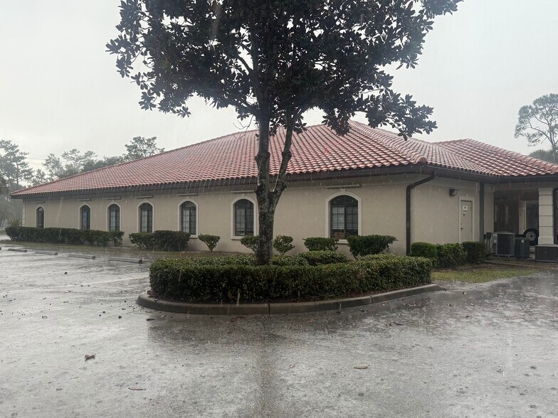 More Photos Of 840 Dunlawton Ave, Port Orange Medical For Lease