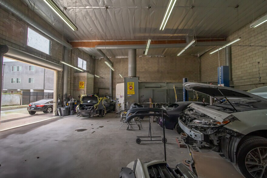More Photos Of 2224 W Temple St, Los Angeles Warehouse For Sale