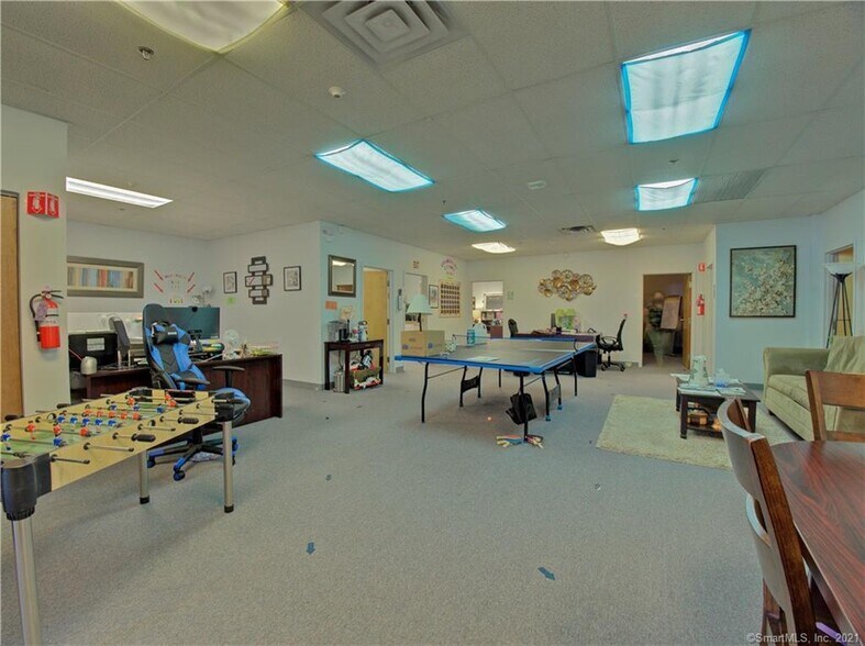 More Photos Of 90 S Park St, Willimantic Warehouse For Lease