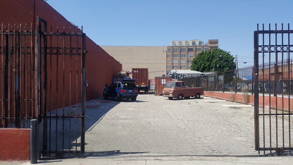 More Photos Of 1907-1919 E 7th Pl, Los Angeles Warehouse For Lease