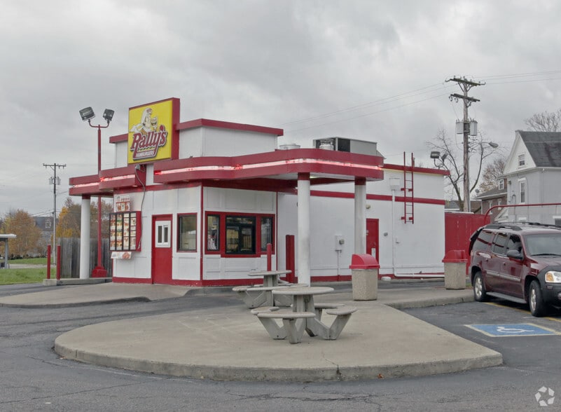 More Photos Of 438 Salem Ave, Dayton Fast Food For Lease