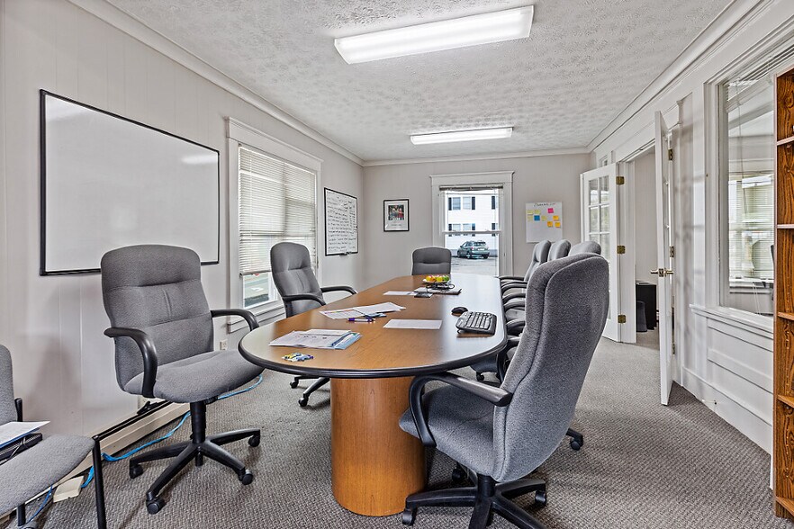 More Photos Of 323 State St, Augusta Office Residential For Sale