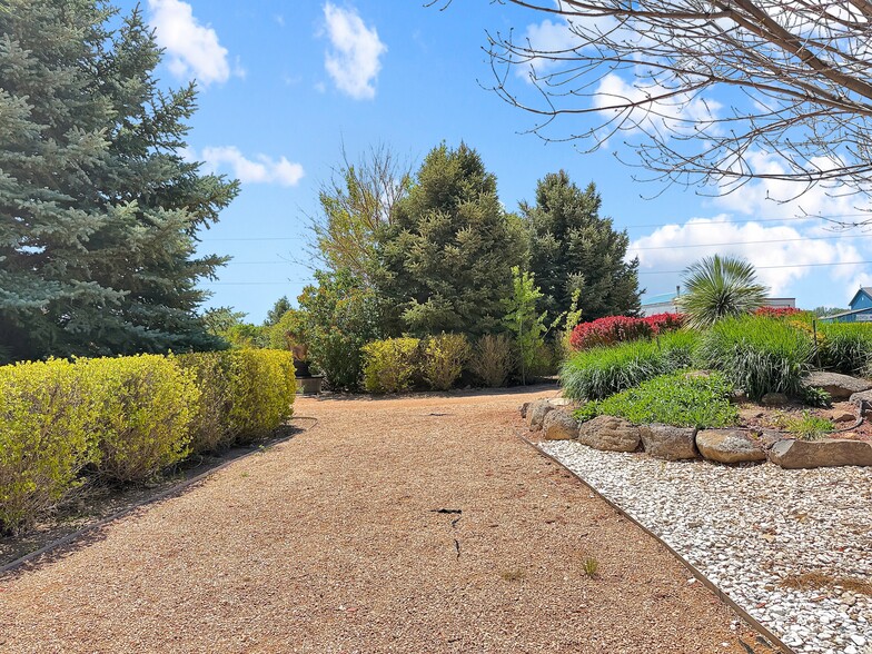 More Photos Of 5955 Sawmill Mesa Rd, Delta Specialty For Sale