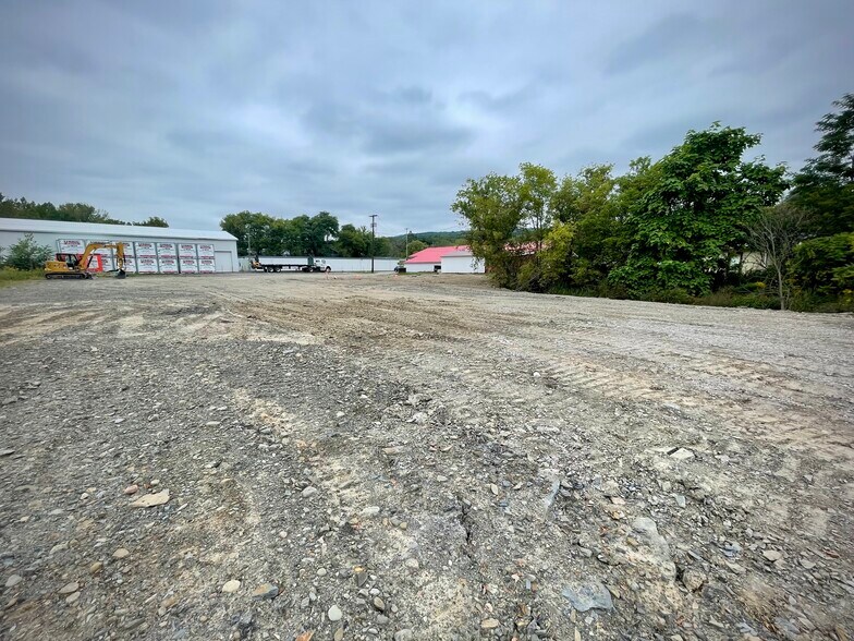 More Photos Of 1253 W Danby Rd, Newfield Convenience Store For Sale