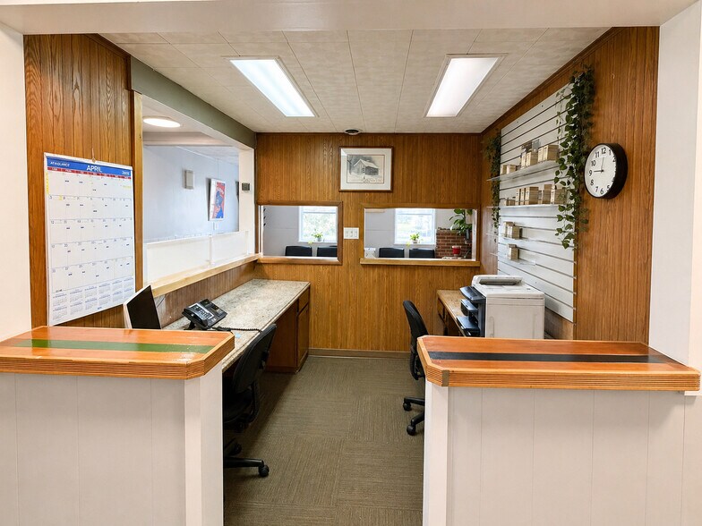 More Photos Of 3130 Memorial Hwy, Dallas Office For Sale
