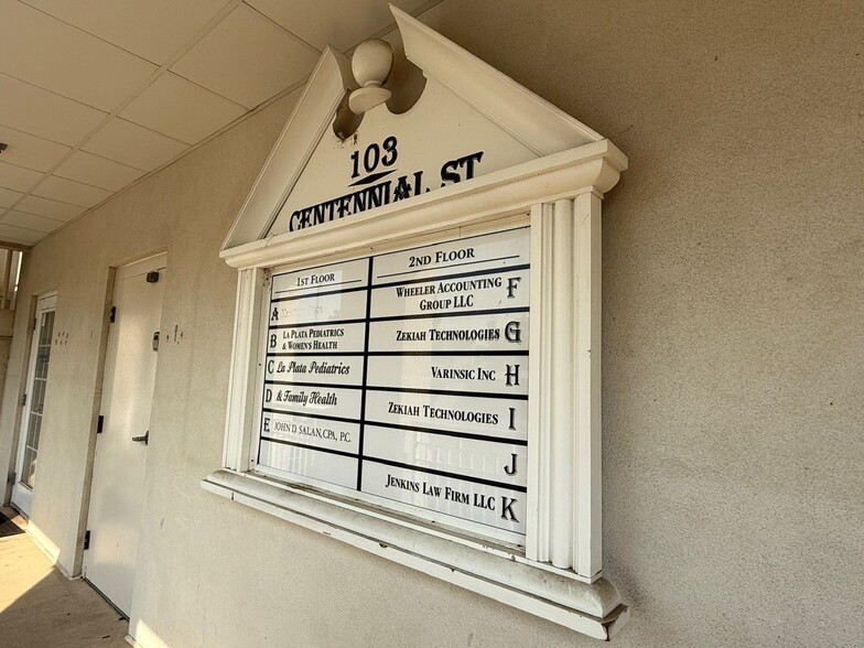 More Photos Of 103 Centennial St, La Plata Medical For Lease