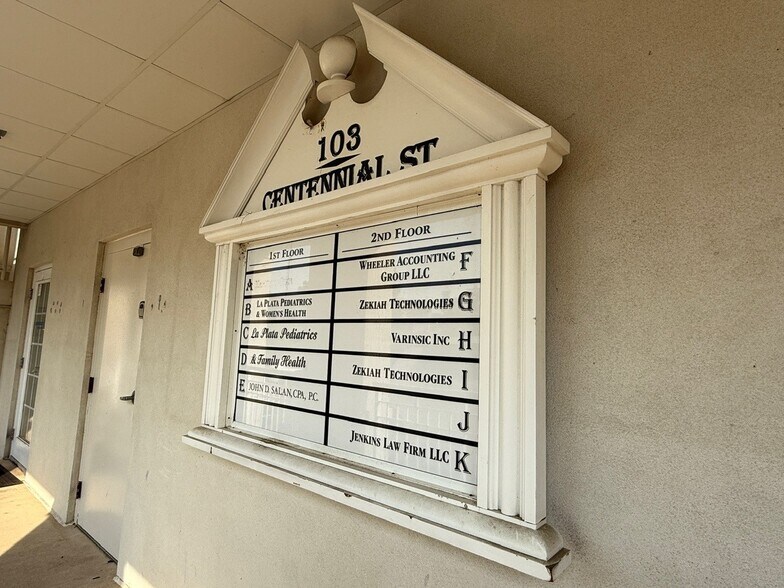 More Photos Of , La Plata Office For Sale