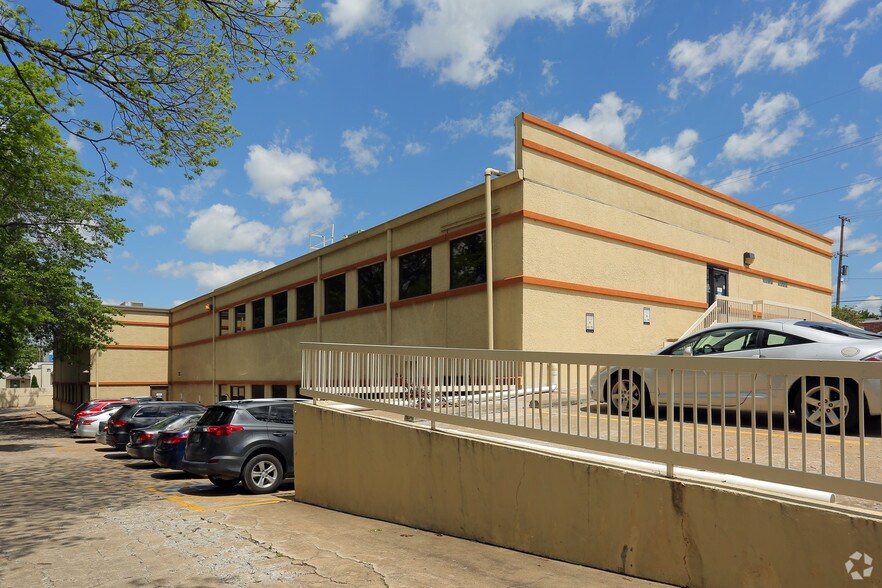 More Photos Of 4300 S Harvard Ave, Tulsa Medical For Lease