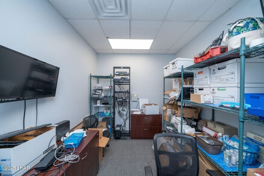 More Photos Of 2880 Sweetwater Ave, Lake Havasu City Light Manufacturing For Lease