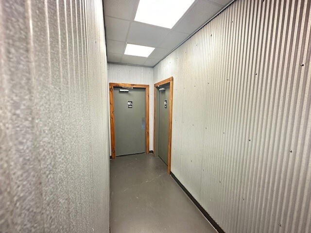 More Photos Of 5135 US-167, Ruston Light Distribution For Sale