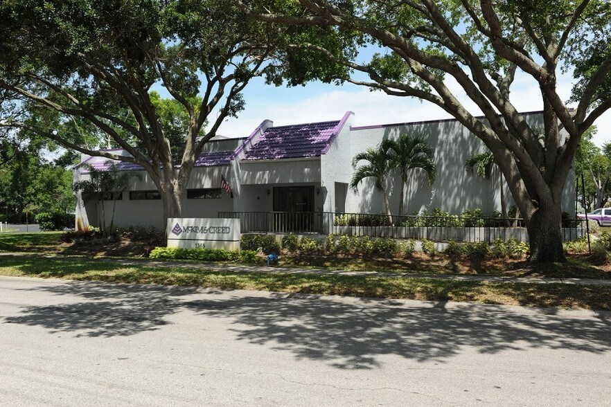 More Photos Of 1365 Hamlet Ave, Clearwater Flex For Lease
