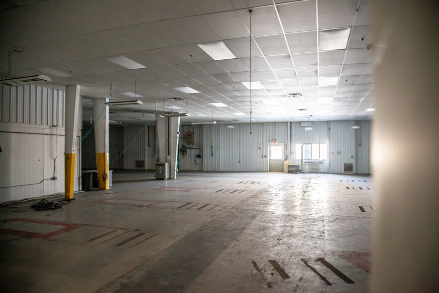 More Photos Of 139 Shields Dr, Bennington Manufacturing For Lease
