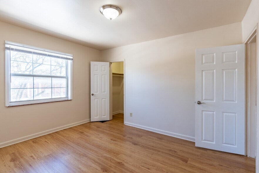 More Photos Of 299-377 Mayfair Blvd, Columbus Apartments For Sale