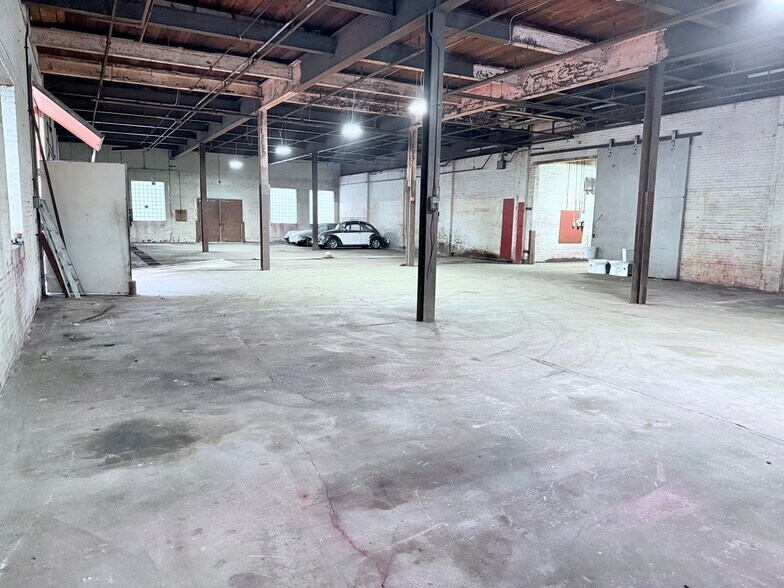More Photos Of 97 Mendon St, Bellingham Industrial For Lease