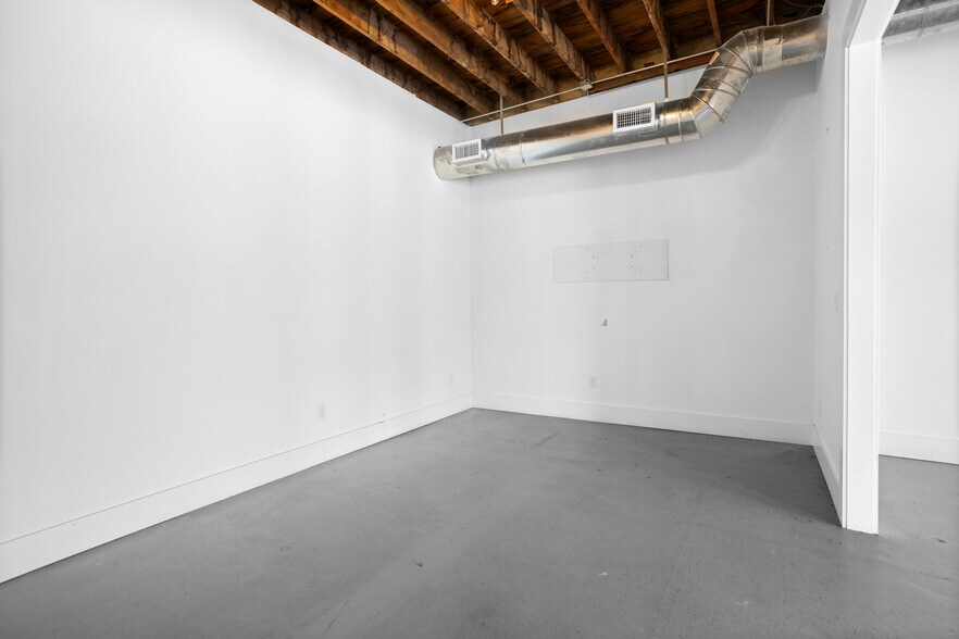 More Photos Of 1717 White Settlement Rd, Fort Worth Unknown For Sale