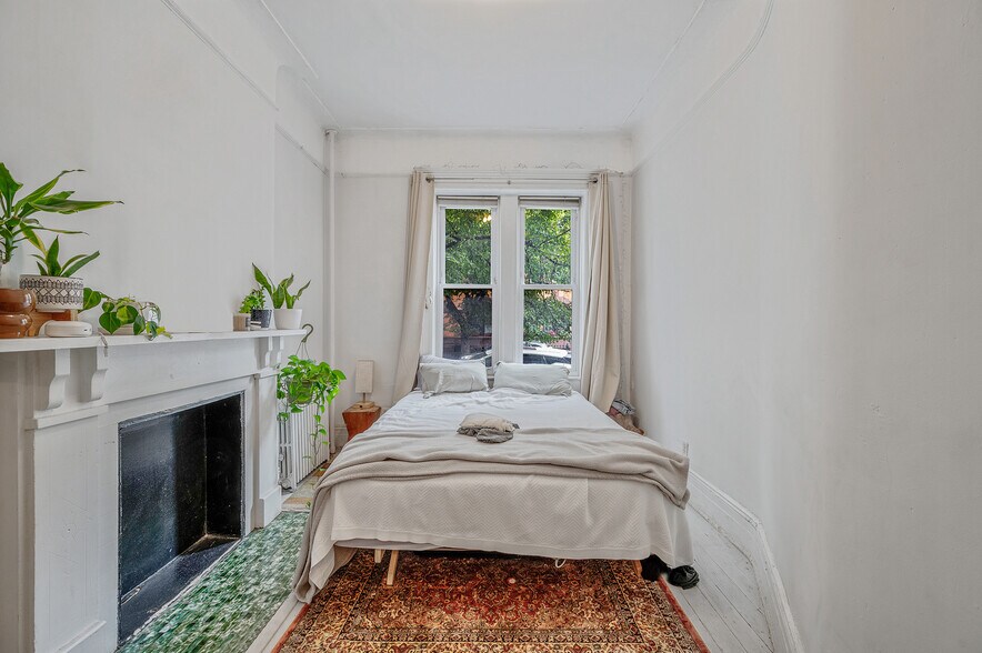 More Photos Of 542 Bergen St, Brooklyn Apartments For Sale