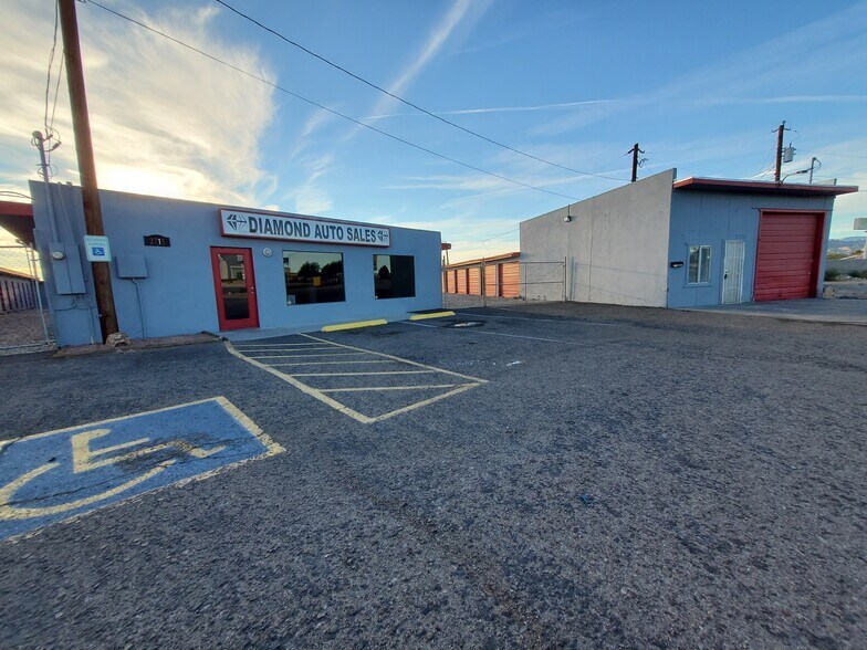 More Photos Of 2715 Highway 95, Bullhead City Self Storage For Lease