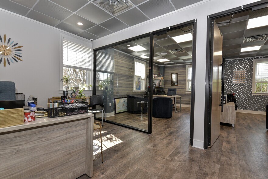 More Photos Of 2 Forest Ave, Oradell Medical For Sale