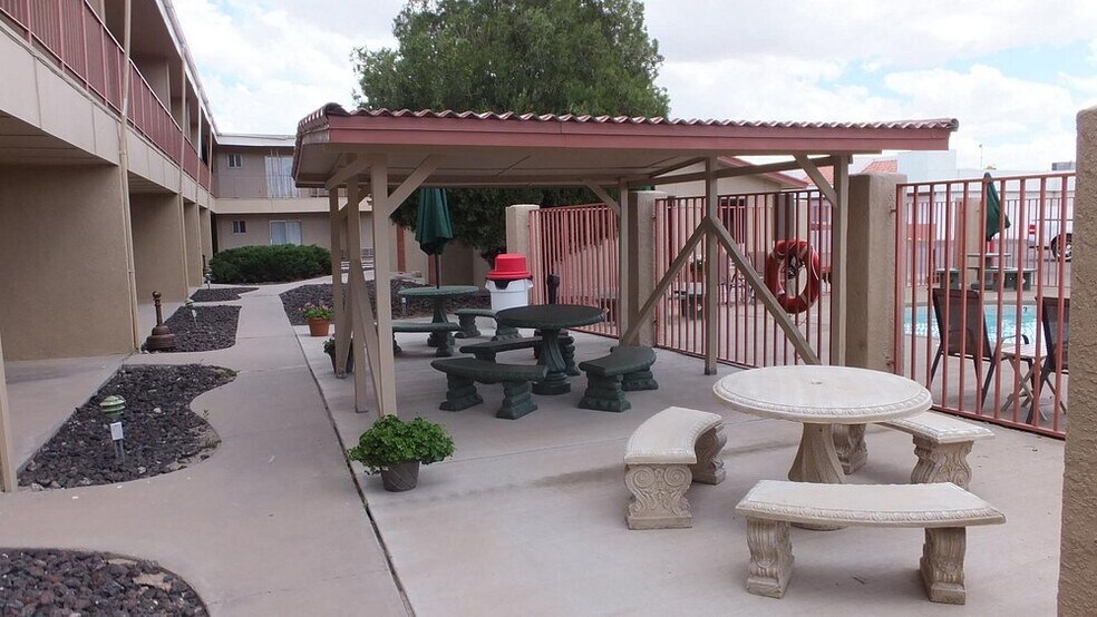 More Photos Of 713 N California St, Socorro Hotel For Sale