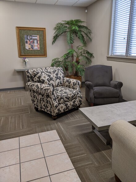 More Photos Of 511 Shepherd St, Winston-Salem Office For Lease