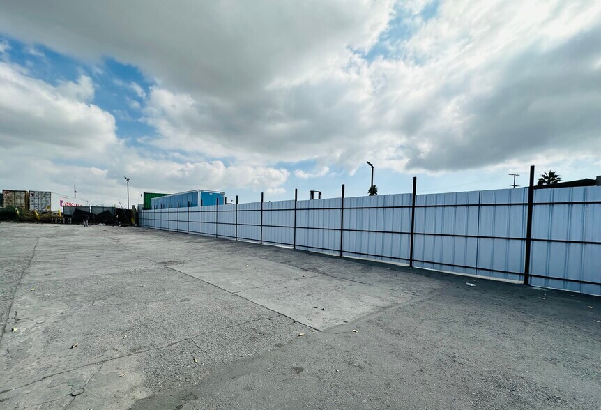 More Photos Of 518 Quay Ave, Wilmington Land For Lease