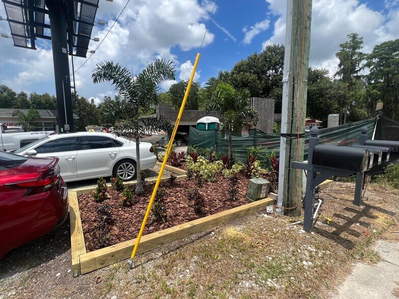 More Photos Of 4623-4625 Land O Lakes Blvd, Land O' Lakes Freestanding For Sale