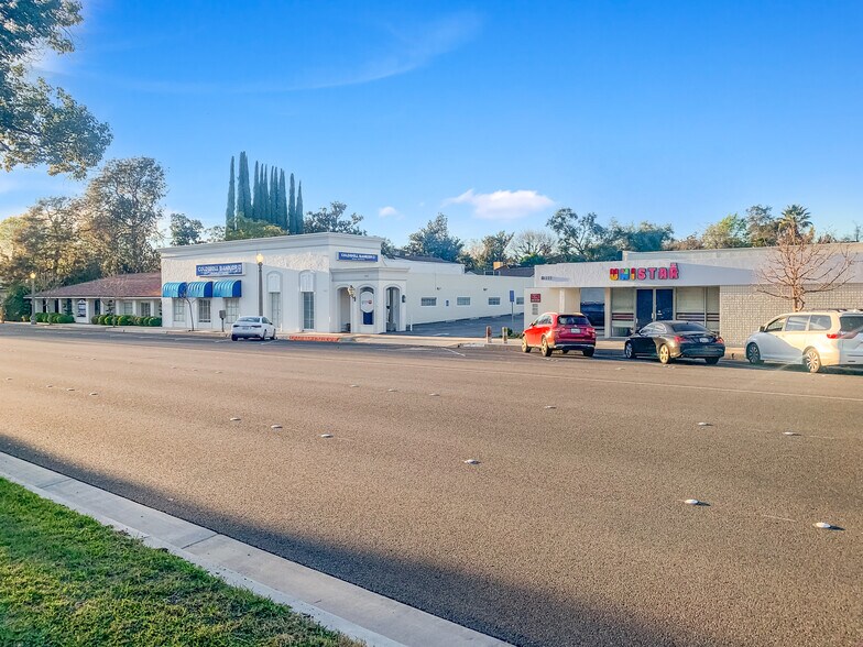 More Photos Of 2065-2095 Huntington Dr, San Marino Office For Sale