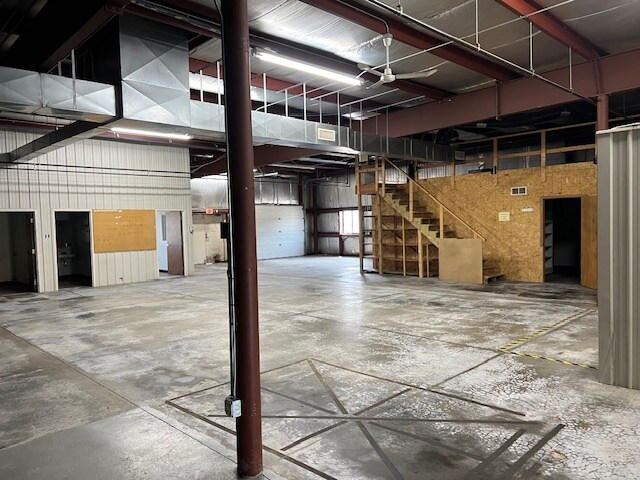 More Photos Of 920 N Westhill Blvd, Appleton Freestanding For Lease