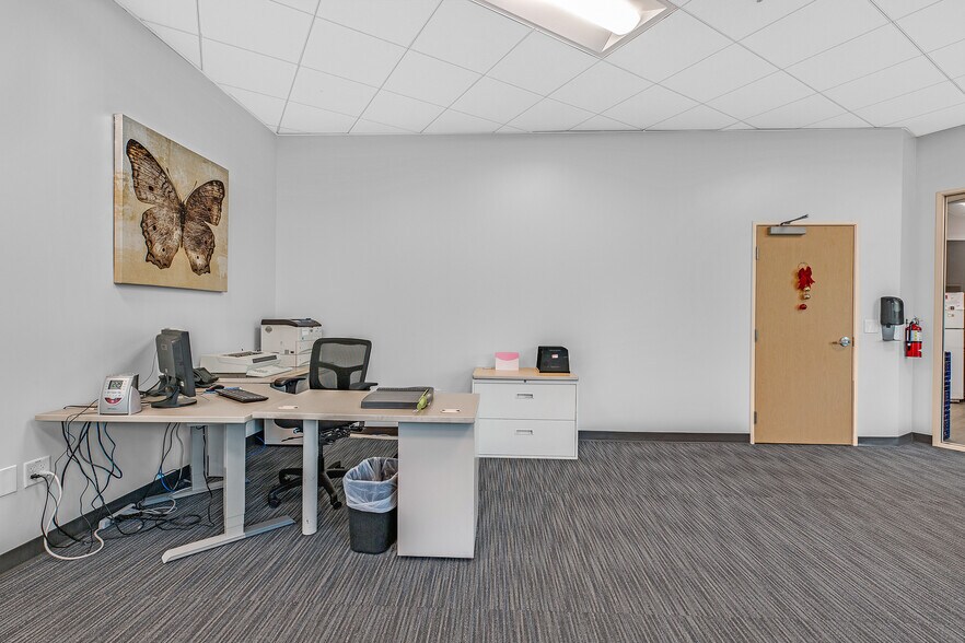 More Photos Of 41111 Mission Blvd, Fremont Office For Lease