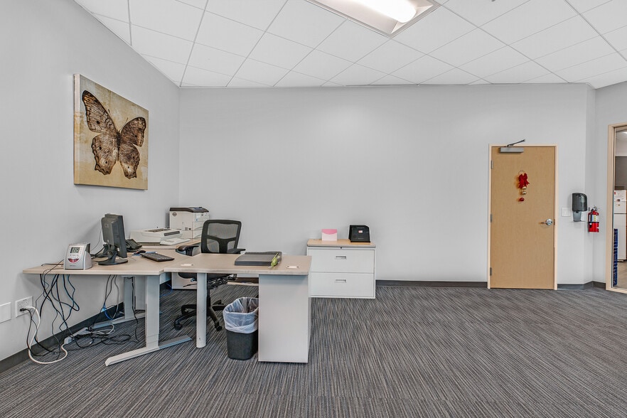 More Photos Of 41111 Mission Blvd, Fremont Office For Lease