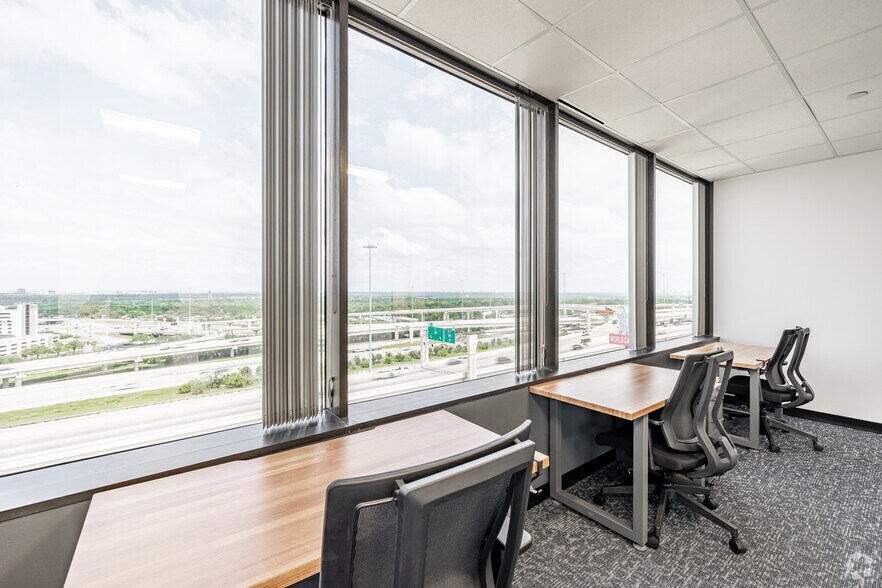 More Photos Of 7550 W Interstate 10, San Antonio Coworking Space