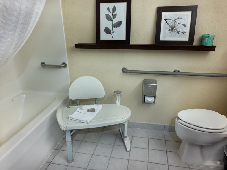 More Photos Of 664 Chase Blvd, Sidney Hotel For Sale