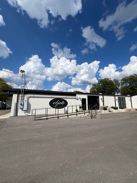 More Photos Of 6513 Burnet Ln, Austin Office For Sale