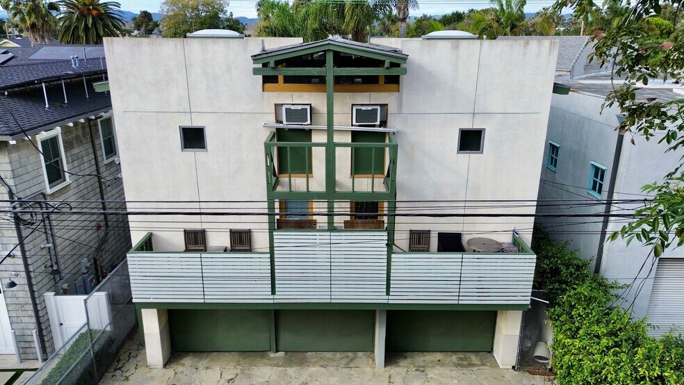 More Photos Of 558 San Juan Ave, Venice Apartments For Sale