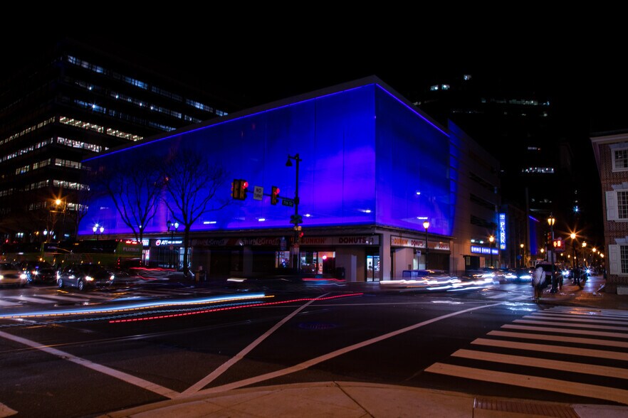 More Photos Of 618-634 Market St, Philadelphia Parking Garage For Lease