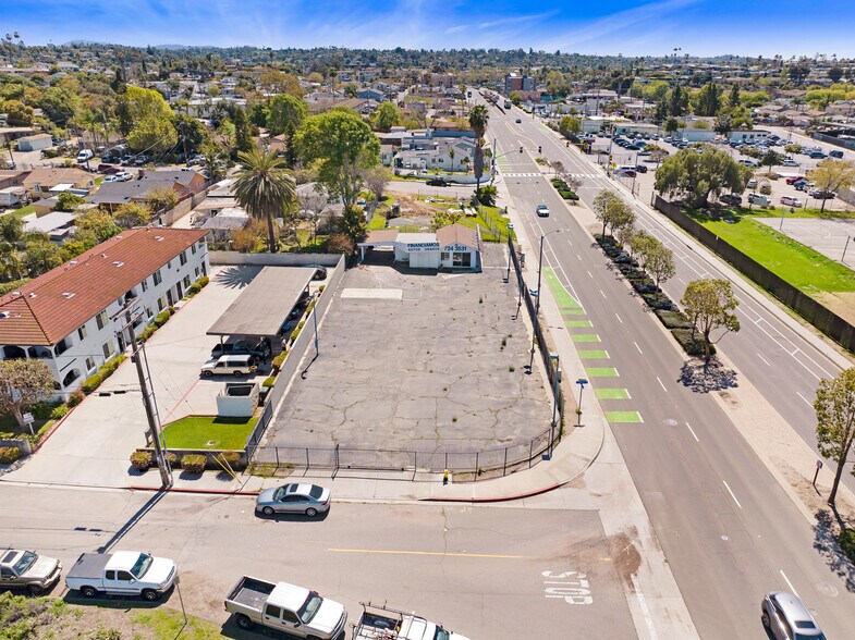 More Photos Of 721 N Santa Fe Ave, Vista Auto Dealership For Sale