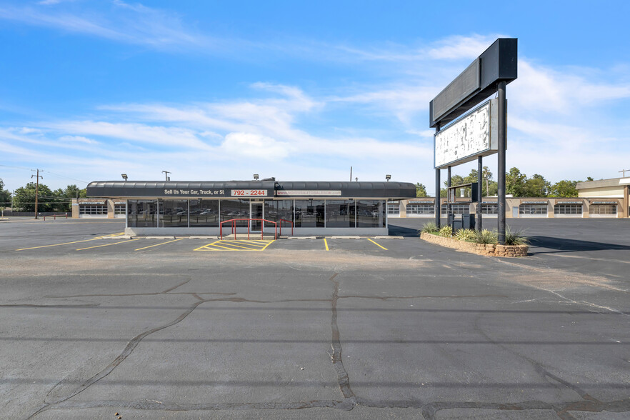 Primary Photo Of 5959 NW 39th Expy, Oklahoma City Auto Repair For Sale