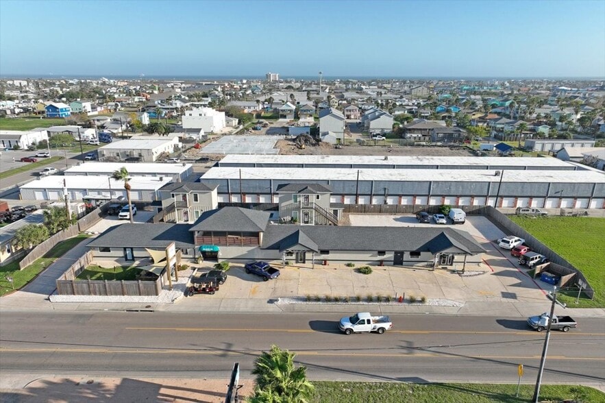 More Photos Of 121 Cut Off Rd, Port Aransas Office For Sale