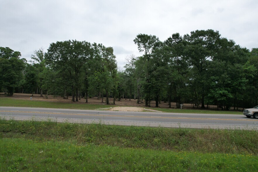 More Photos Of 6204 U.S. 190 W w, Livingston Land For Sale