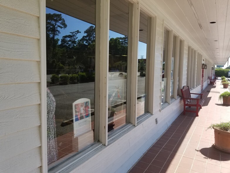 More Photos Of 10589 N Kings Hwy, Myrtle Beach Freestanding For Lease