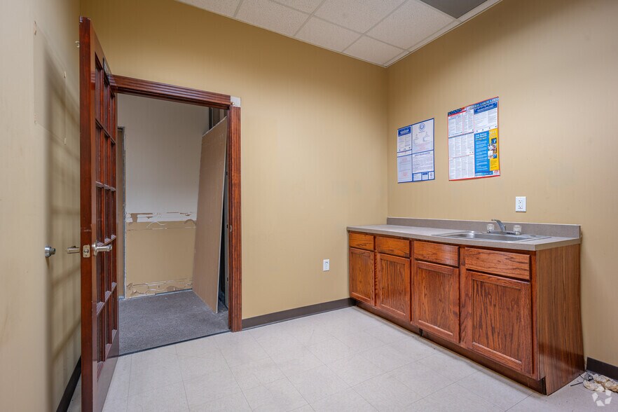Photo of 4th Floor Ste 406