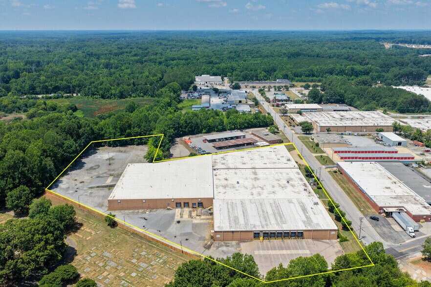 More Photos Of 615 Industrial Ave, Salisbury Warehouse For Sale