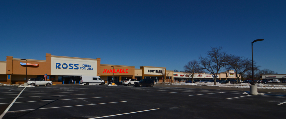 More Photos Of 1088-1791 Old Country Rd, Riverhead Storefront For Lease