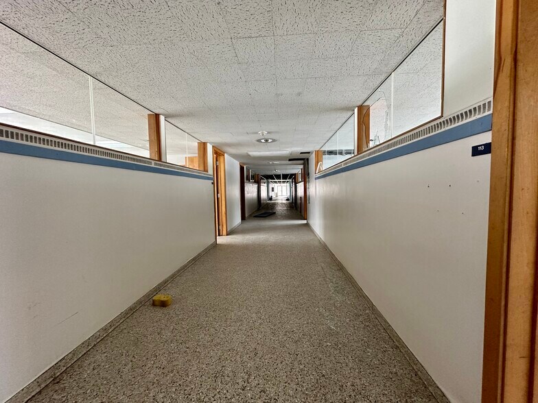 More Photos Of 55 Cox Rd, Williamstown Schools For Sale