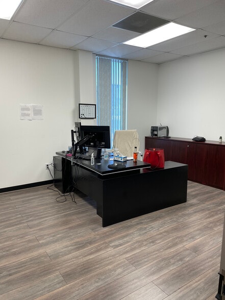 More Photos Of 10302 Mula Rd, Stafford Warehouse For Sale