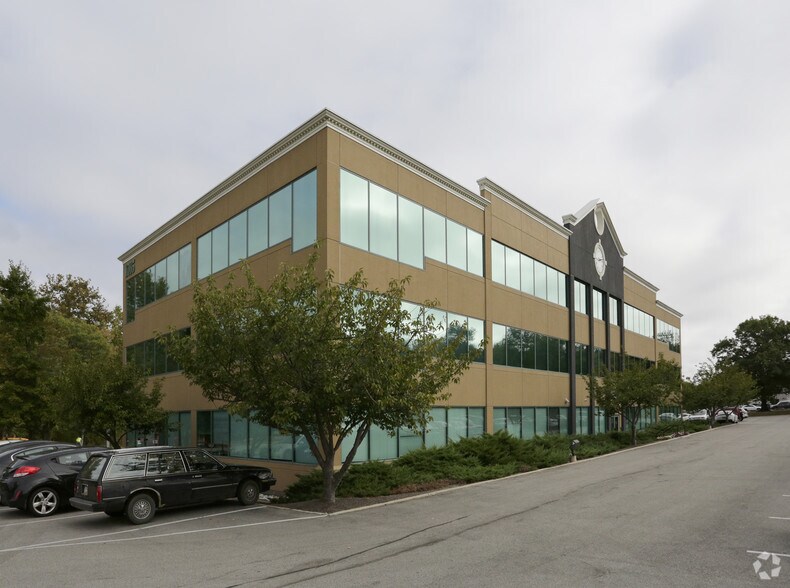 More Photos Of 1035 Virginia Dr, Fort Washington Office For Lease