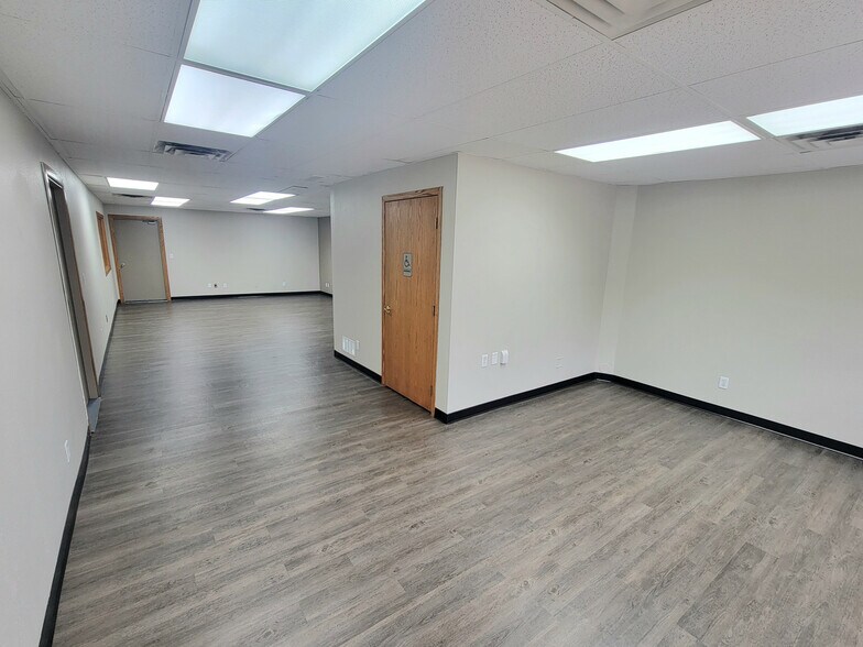 More Photos Of 2210 Delaware St, Lawrence Warehouse For Sale