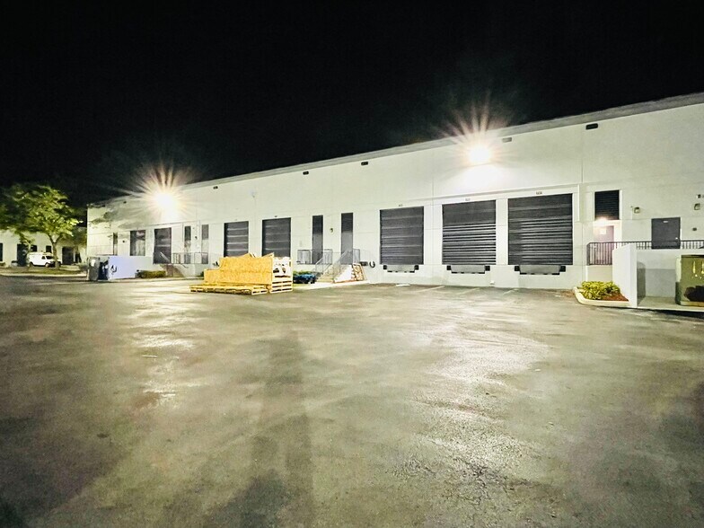 More Photos Of 757 Shotgun Rd, Sunrise Light Manufacturing For Lease
