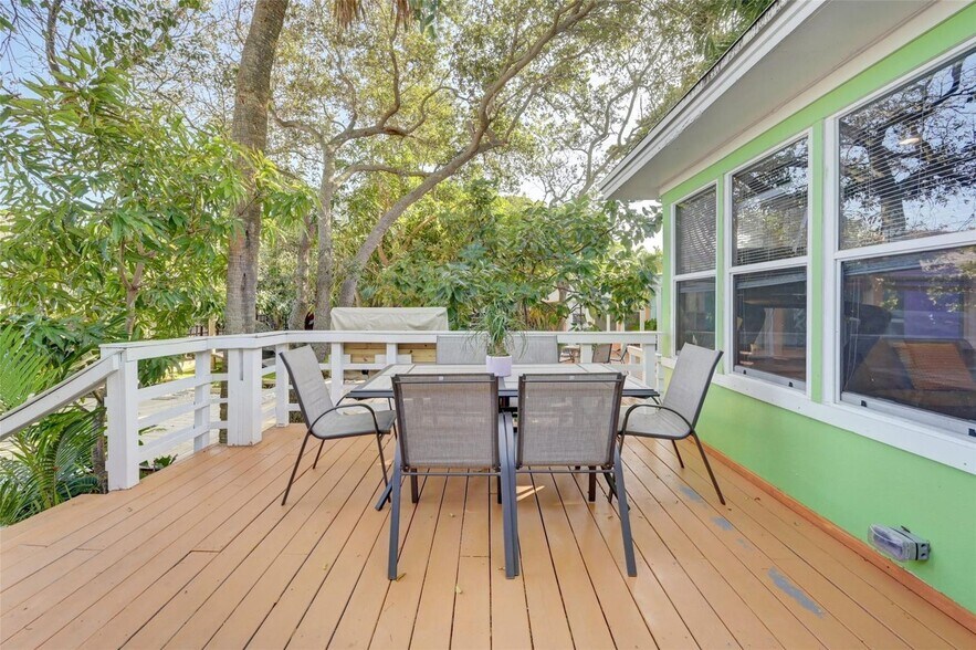 More Photos Of 1944 NE 5th St, Deerfield Beach Apartments For Sale